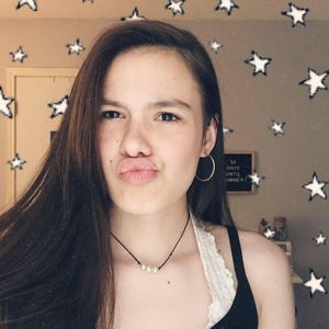 Meet your Posher, Abbey